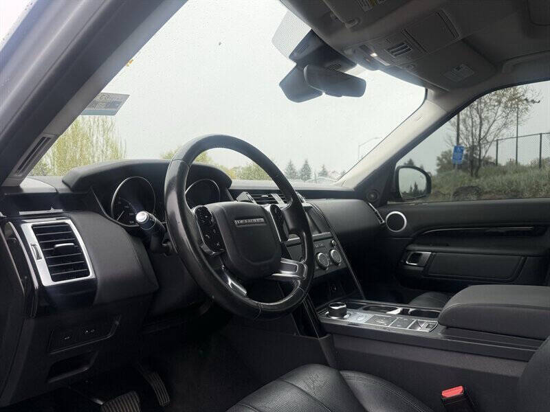 2020 Land Rover Discovery SE