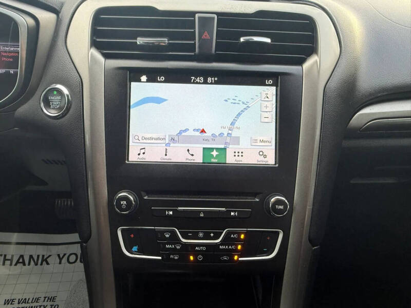 2017 Ford Fusion SE