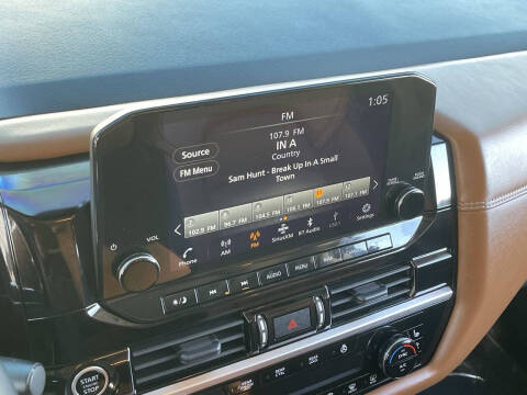 2023 Nissan Pathfinder Platinum