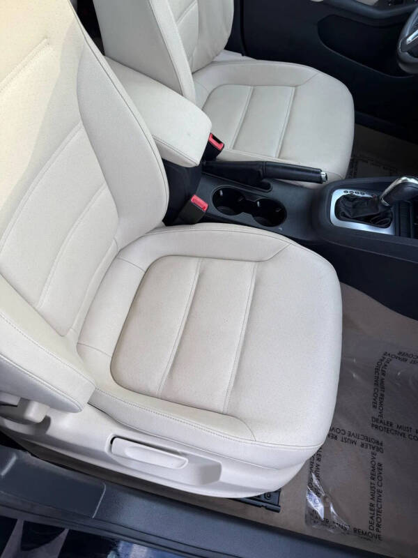 2012 Volkswagen Jetta