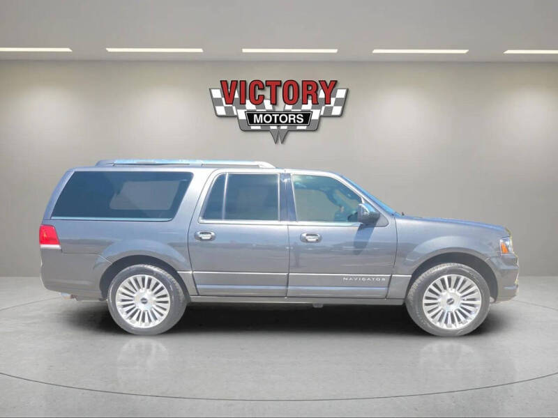 2017 Lincoln Navigator L Select