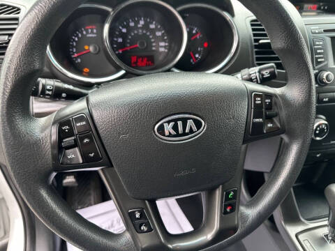 2013 Kia Sorento LX