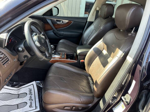 2011 Infiniti FX35