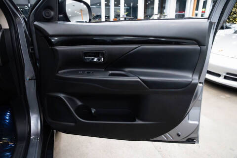 2019 Mitsubishi Outlander SE