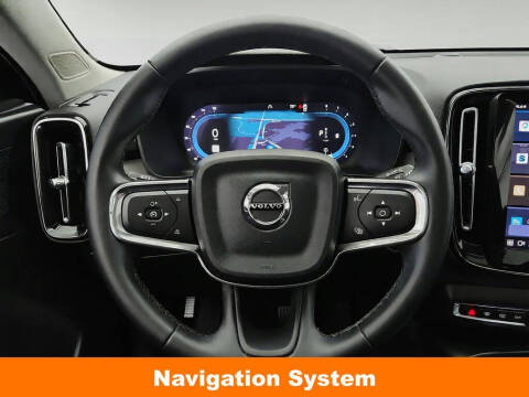 2024 Volvo XC40 B5 Plus Bright Theme