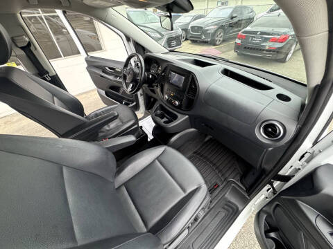 2016 Mercedes-Benz Metris Passenger