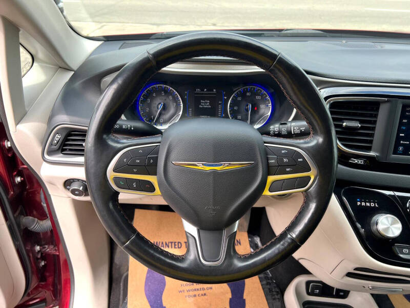 2020 Chrysler Pacifica Touring L