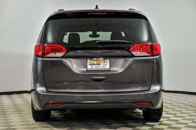 2018 Chrysler Pacifica Touring L Plus