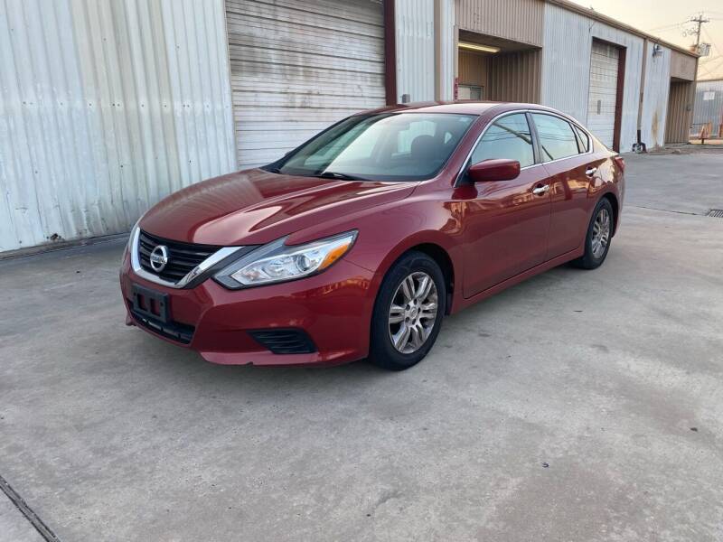 2016 Nissan Altima for sale at NATIONWIDE ENTERPRISE in Houston TX