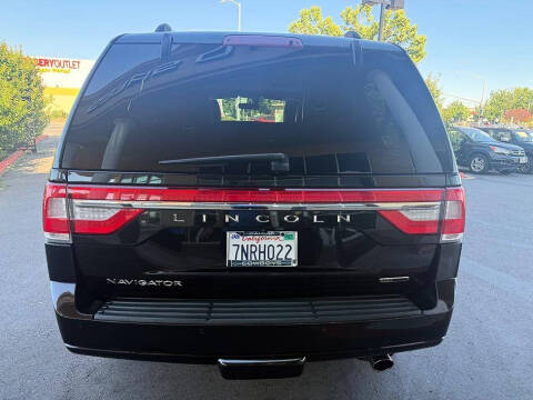 2015 Lincoln Navigator
