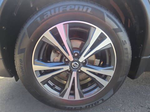 2020 Nissan Rogue SV