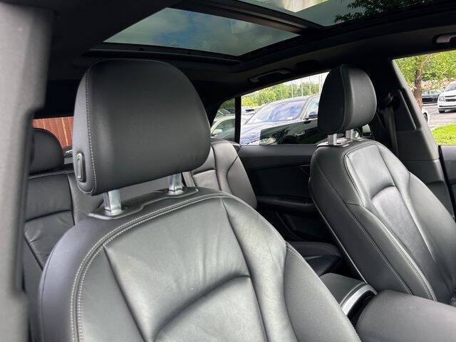 2019 Audi Q8 quattro Premium 55 TFSI