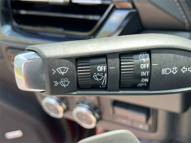 2025 GMC Yukon XL AT4