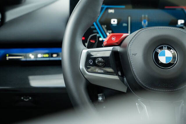 2025 BMW M5
