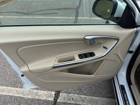 2015 Volvo S60 T5 Premier