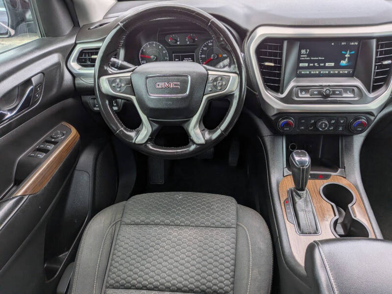 2018 GMC Acadia SLE-1