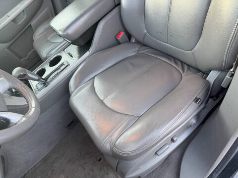 2012 Chevrolet Traverse LS