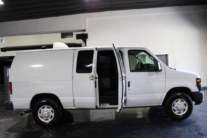 2009 Ford E-Series E-350 SD