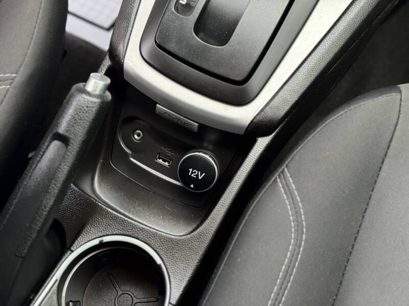 2015 Ford Fiesta SE