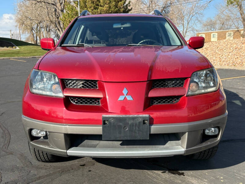 2004 Mitsubishi Outlander XLS