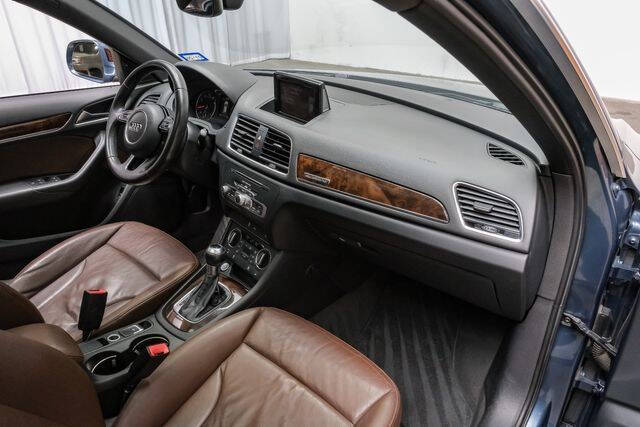 2017 Audi Q3 2.0T quattro Premium Plus