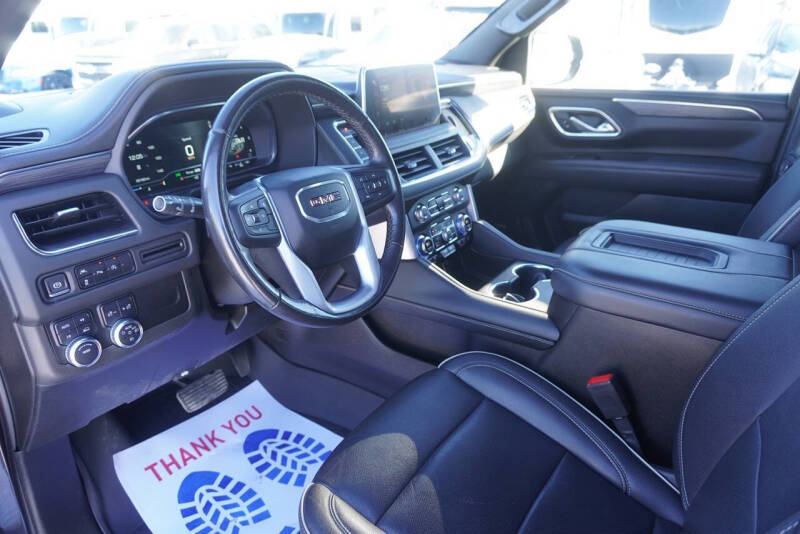 2023 GMC Yukon SLT