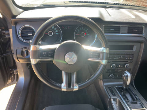 2013 Ford Mustang V6