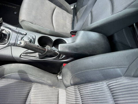 2015 Mazda MAZDA3 i Touring