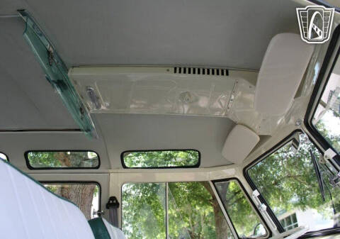 1974 Volkswagen Samba