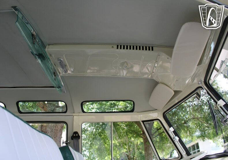1974 Volkswagen Samba