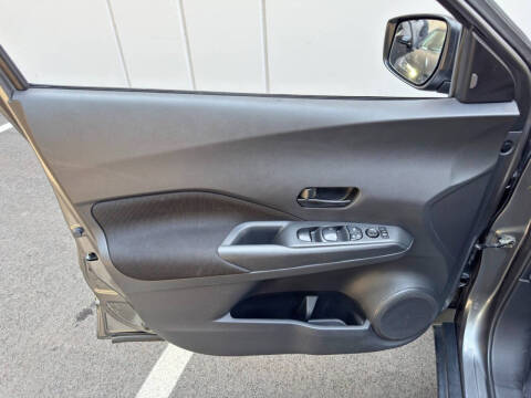 2021 Nissan Kicks S