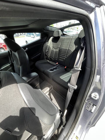 2017 Hyundai Veloster Value Edition