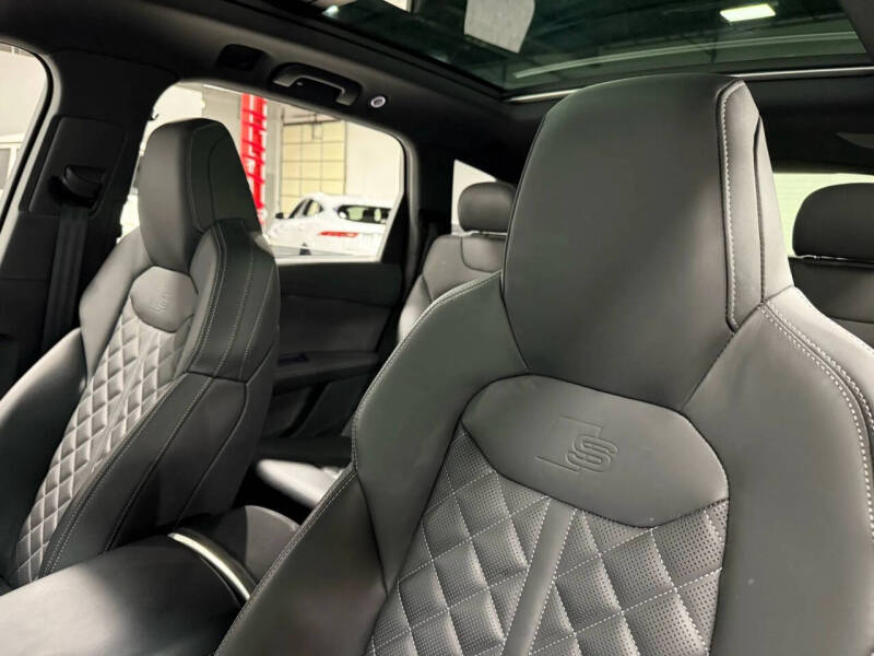 2024 Audi Q7 quattro Prestige 55 TFSI