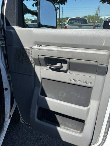 2010 Ford E-Series E-350 SD