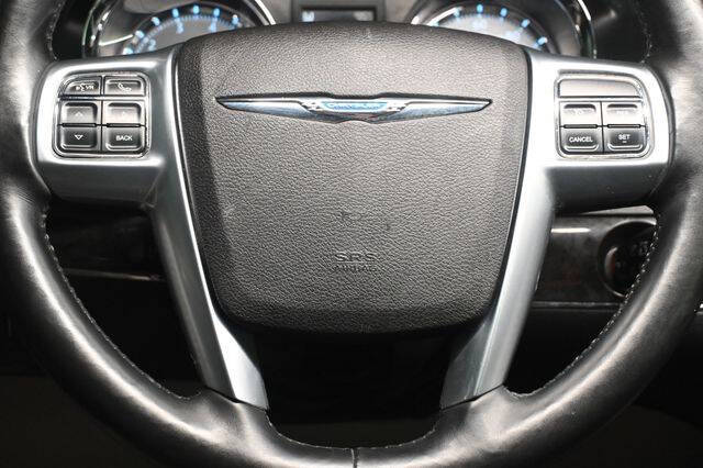 2011 Chrysler Town and Country Touring-L