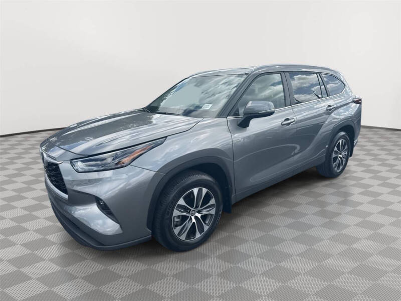 2025 Toyota Highlander XLE