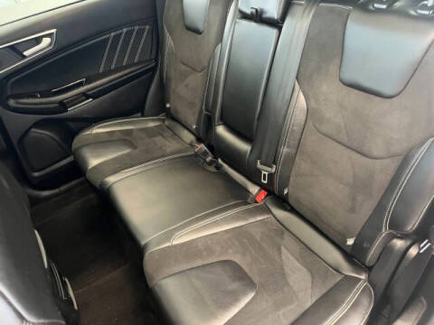 2020 Ford Edge ST