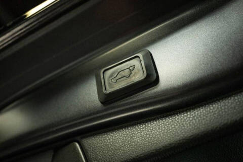 2019 Toyota RAV4 Hybrid XSE