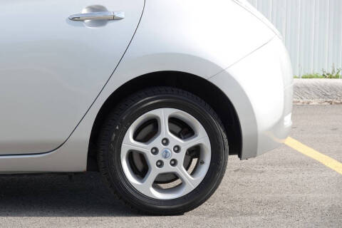2011 Nissan LEAF SV