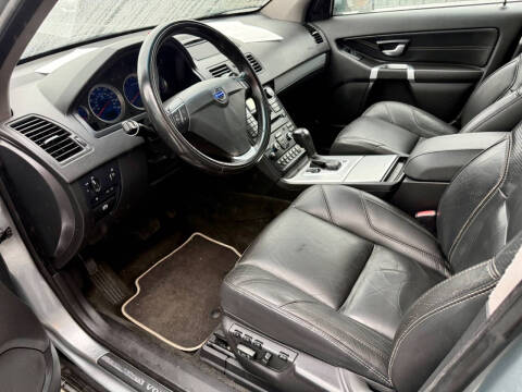2013 Volvo XC90 3.2 R-Design Platinum