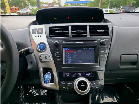 2013 Toyota Prius v