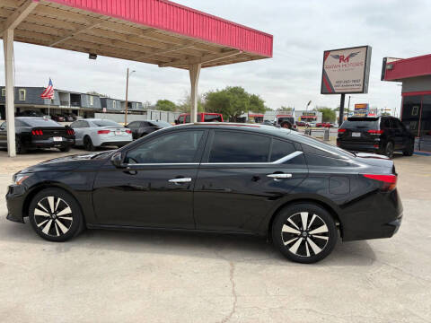 2021 Nissan Altima 2.5 SV