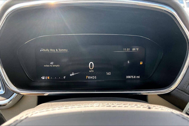 2017 Lincoln Continental Select