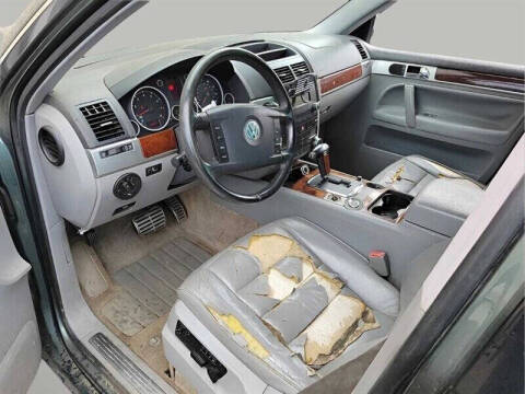 2004 Volkswagen Touareg V8