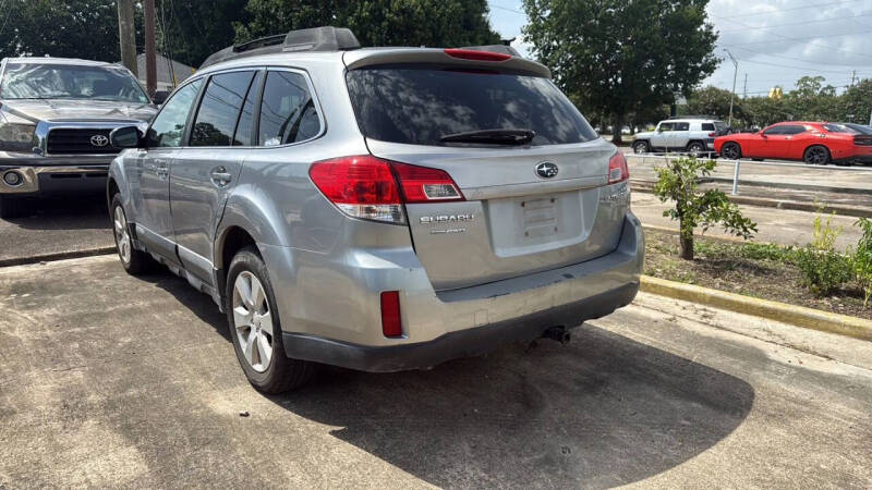 2010 Subaru Outback 2.5i Premium
