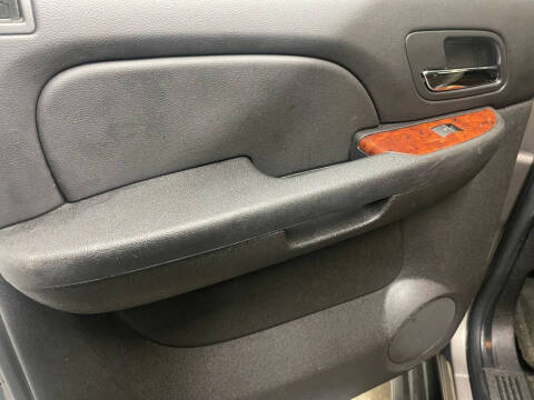 2014 Chevrolet Suburban LT