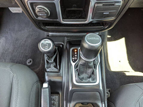 2022 Jeep Gladiator Sport