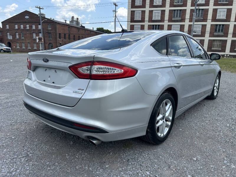 2014 Ford Fusion SE