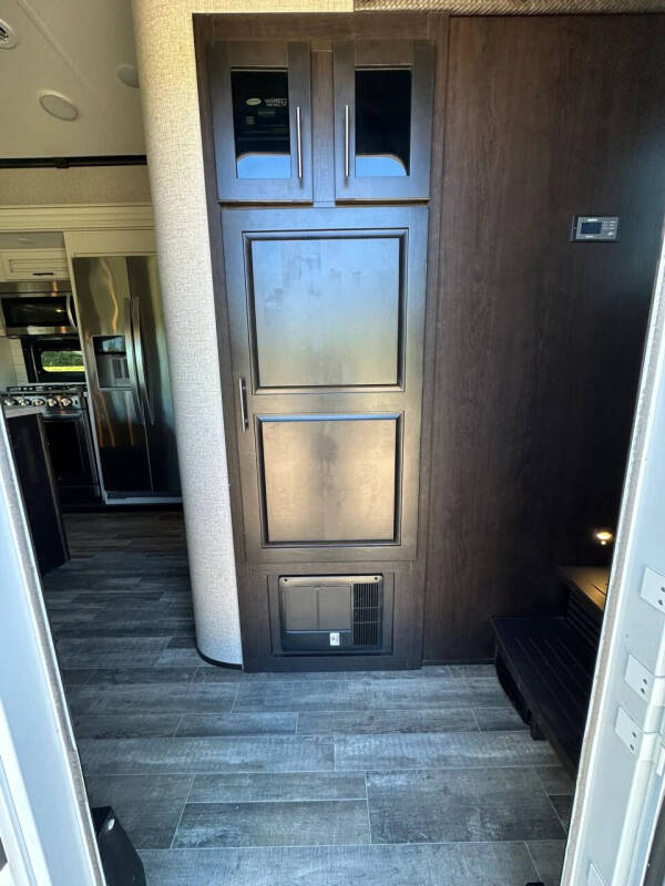 2021 Jayco North Point Fifth Wheel