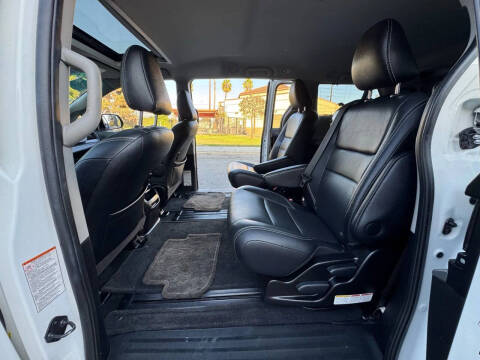 2015 Toyota Sienna SE Premium 8-Passenger